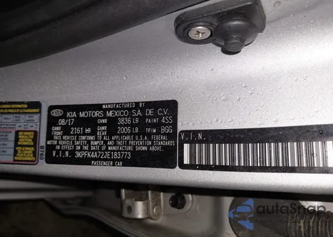 2018 Kia Forte Lx z USA, uszkodzony, nr VIN 3KPFK4A72JE183773